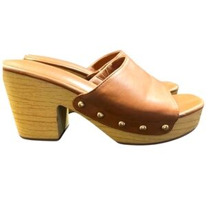 Rare FOREVER 21 Chunky Platform, Trendy & Comfy!